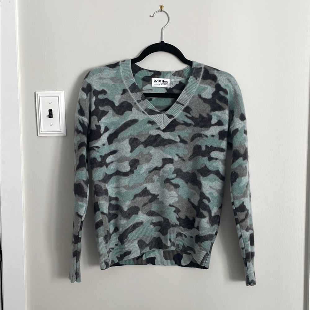 27 Miles V-Neck Camo 100% Cashmere Sweater